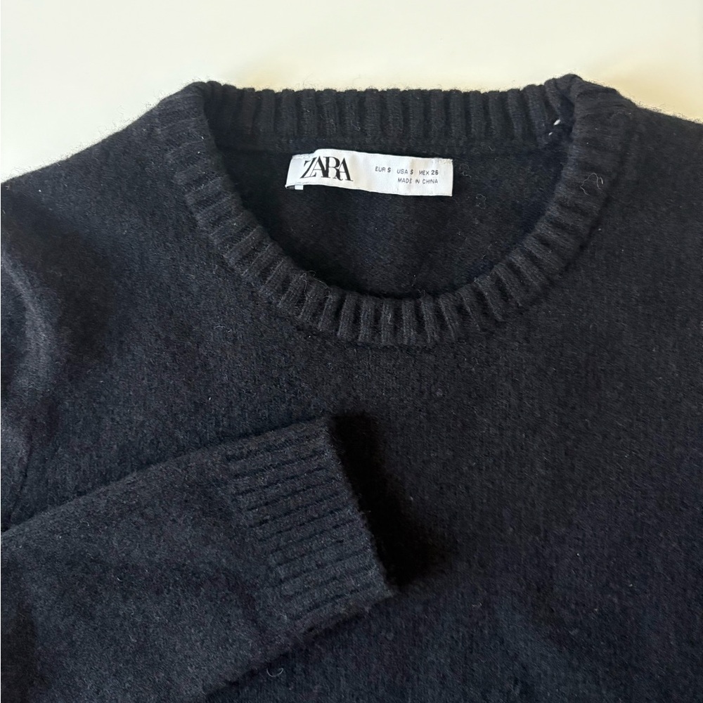 100% Wool Zara Crew Neck Black Sweater Ribbed Size Small